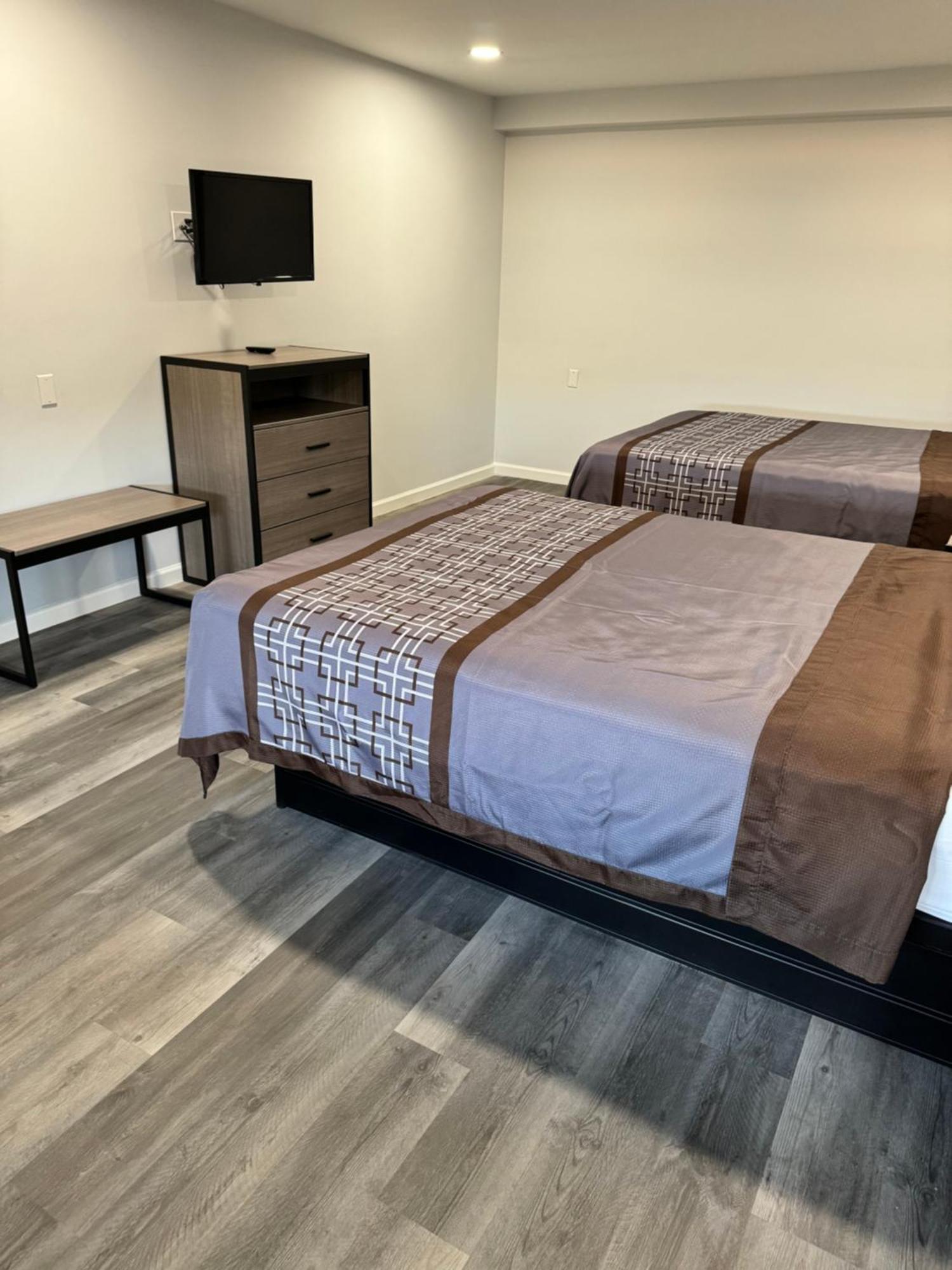 Continental Inn And Suites Nacogdoches Tx Sfa University Downtown Luaran gambar