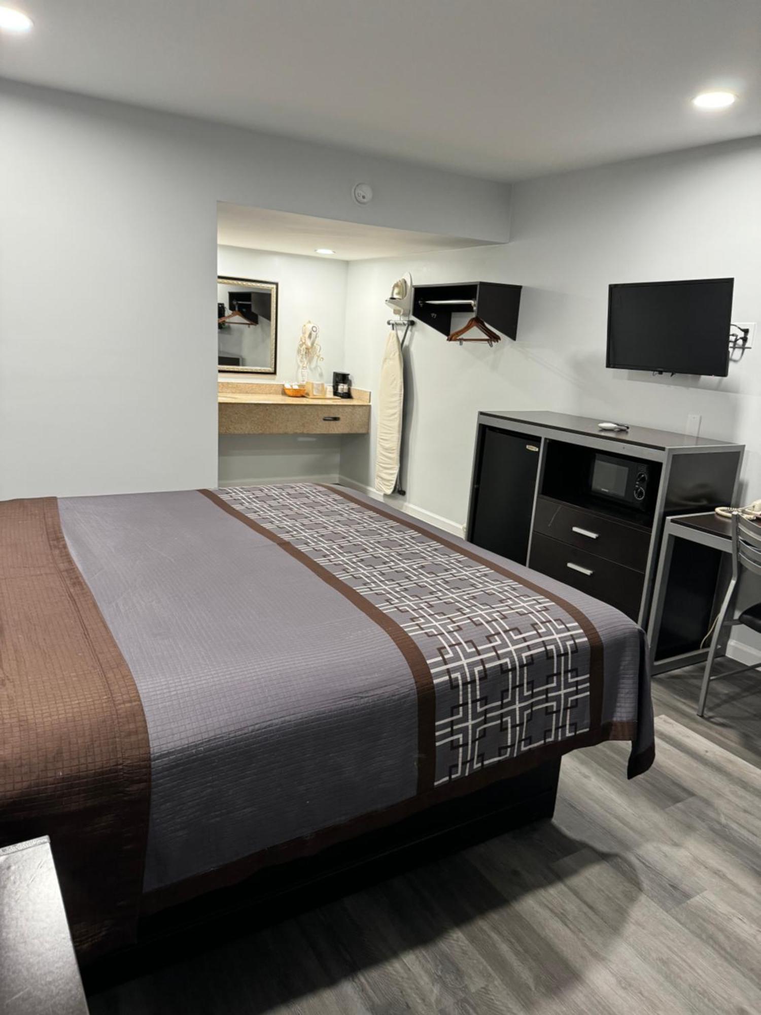 Continental Inn And Suites Nacogdoches Tx Sfa University Downtown Luaran gambar