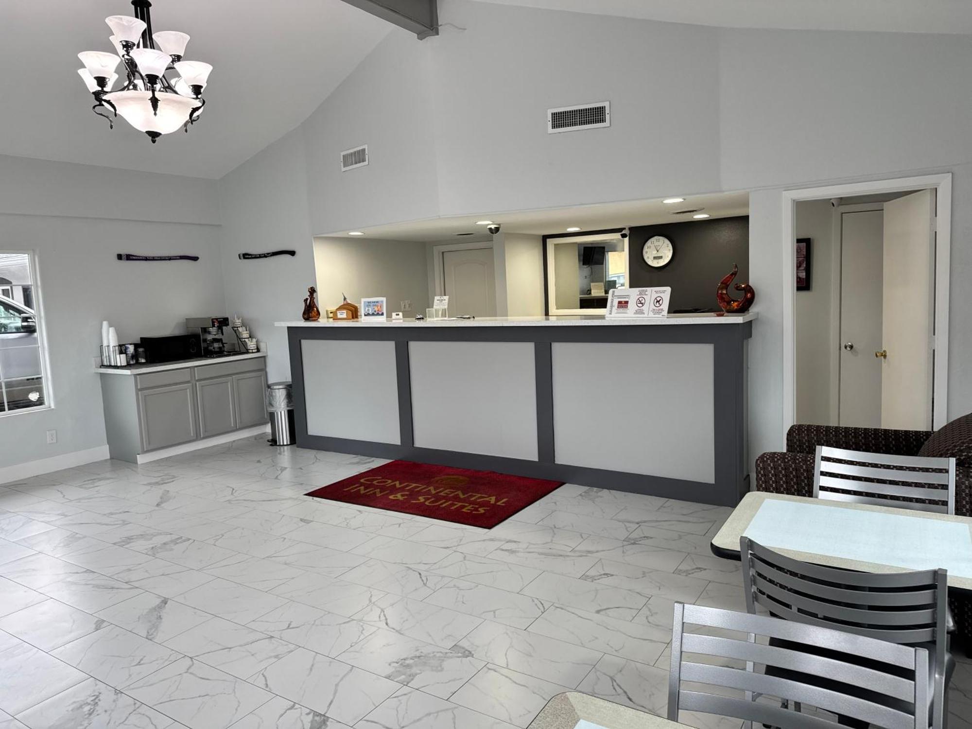 Continental Inn And Suites Nacogdoches Tx Sfa University Downtown Luaran gambar