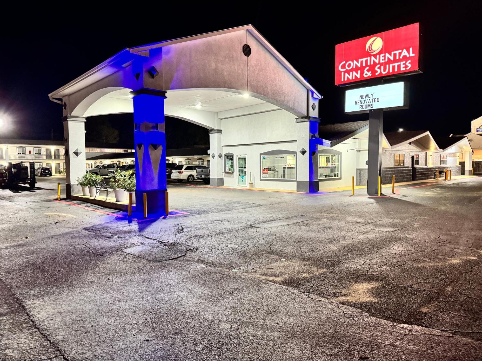 Continental Inn And Suites Nacogdoches Tx Sfa University Downtown Luaran gambar