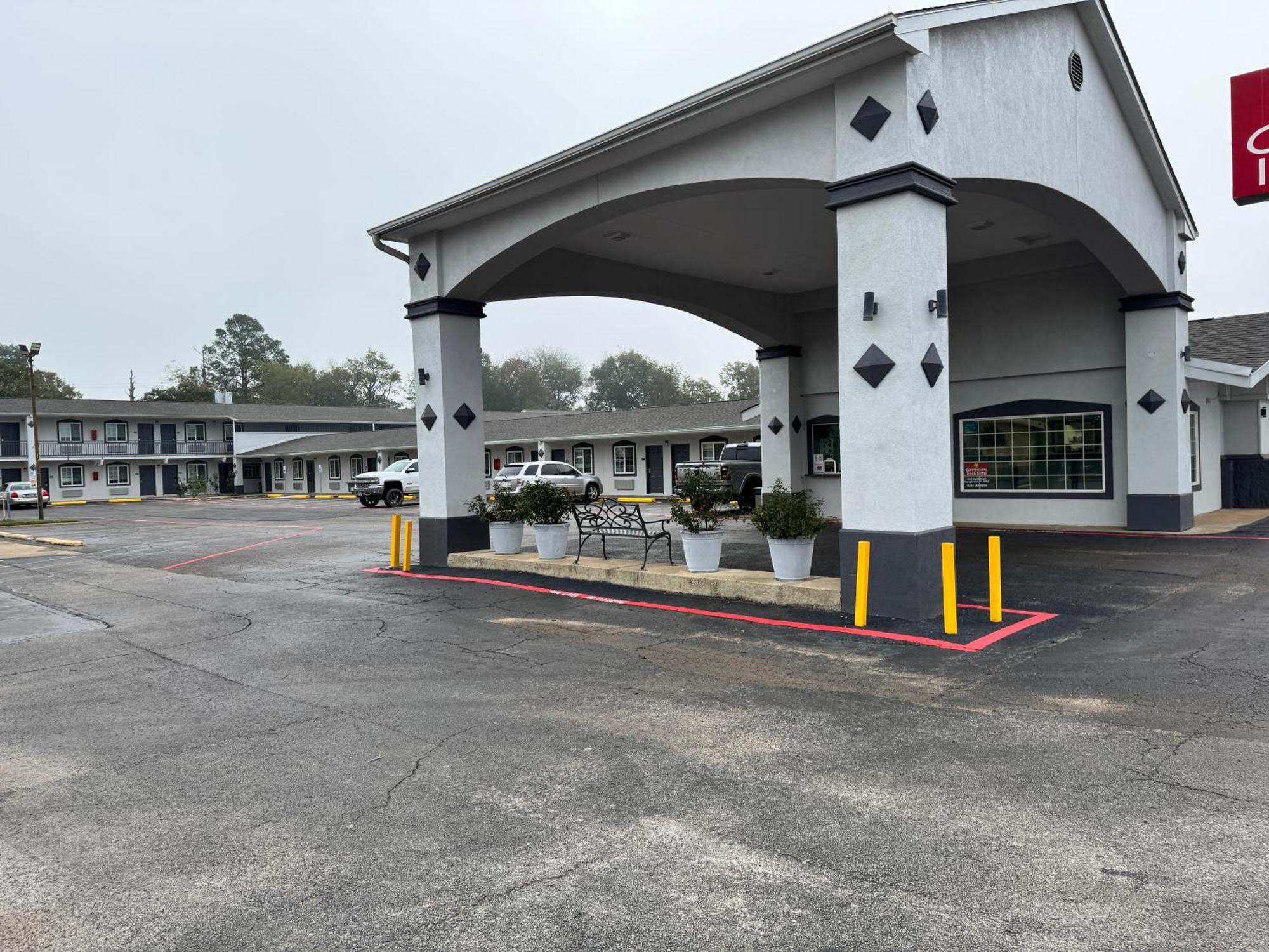 Continental Inn And Suites Nacogdoches Tx Sfa University Downtown Luaran gambar