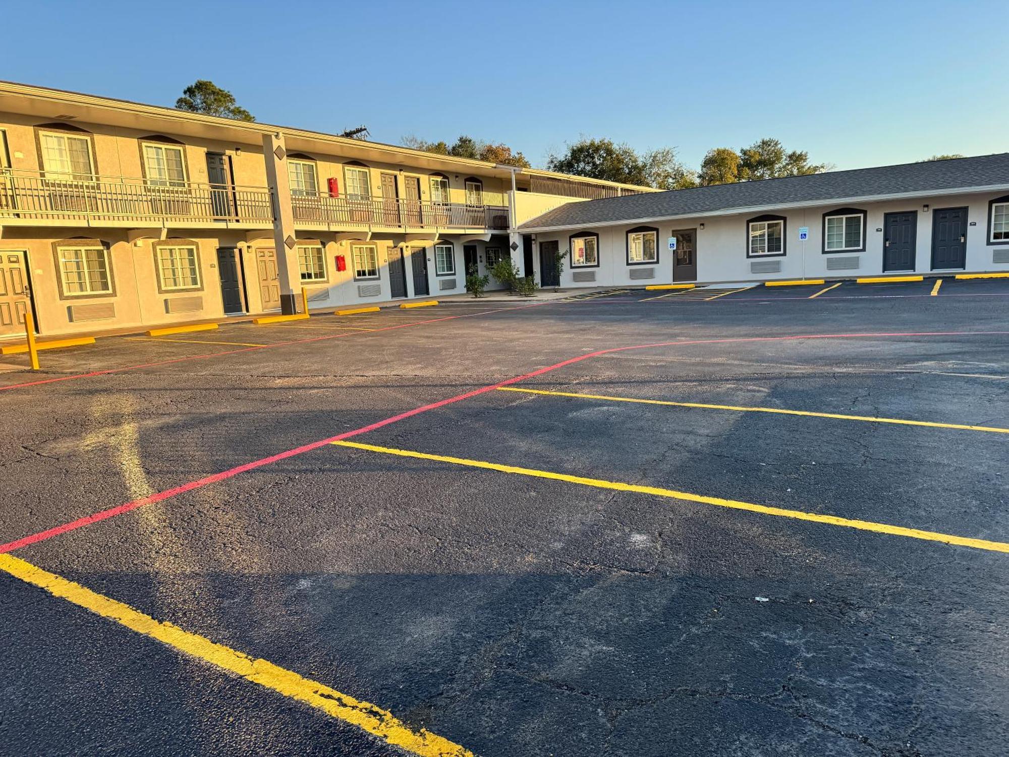 Continental Inn And Suites Nacogdoches Tx Sfa University Downtown Luaran gambar