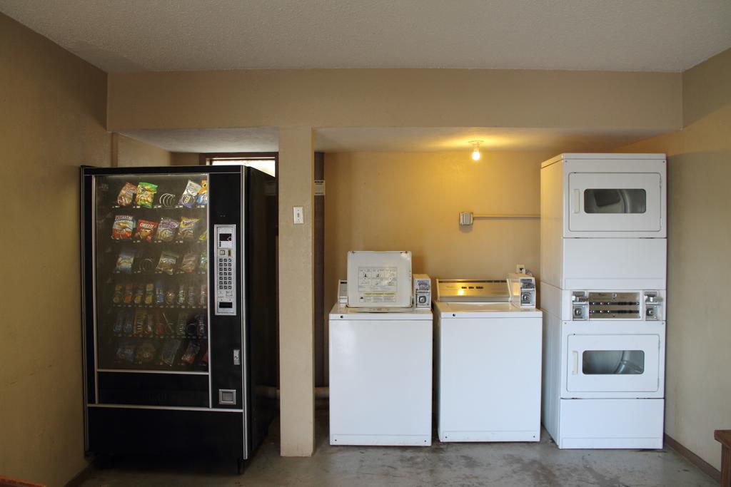 Continental Inn And Suites Nacogdoches Tx Sfa University Downtown Luaran gambar