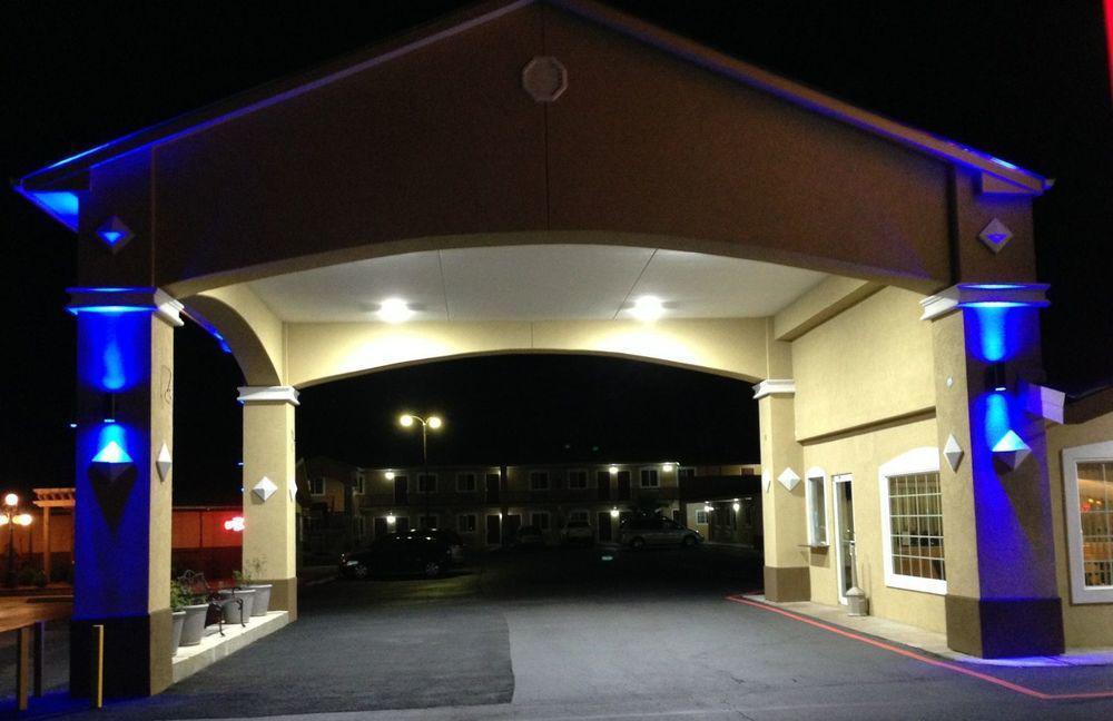 Continental Inn And Suites Nacogdoches Tx Sfa University Downtown Luaran gambar